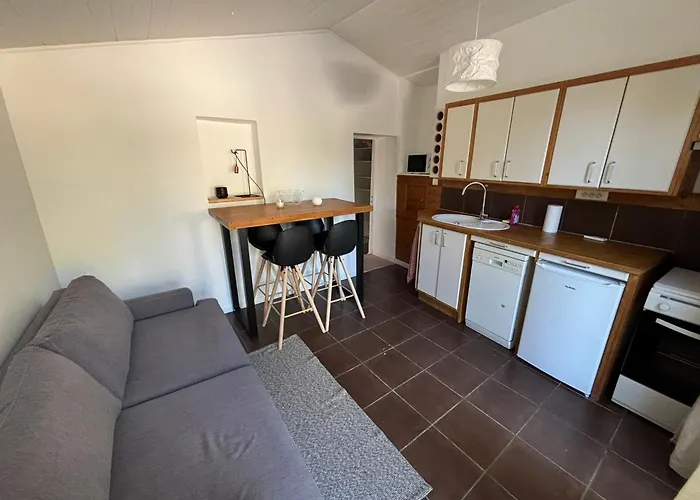 Maisonnette Face Au Garlaban